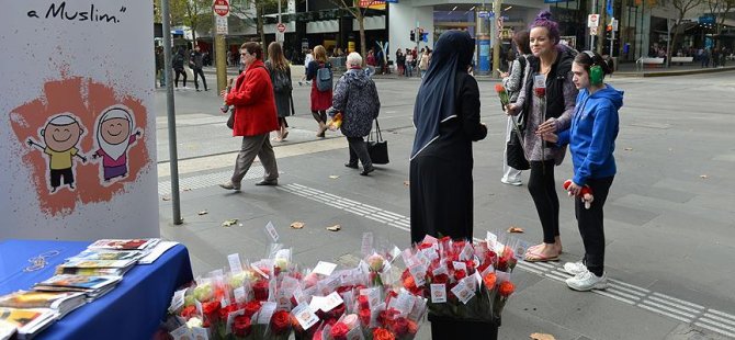 Avustralya'da 'Buyurun, ben Müslümanım' etkinliği