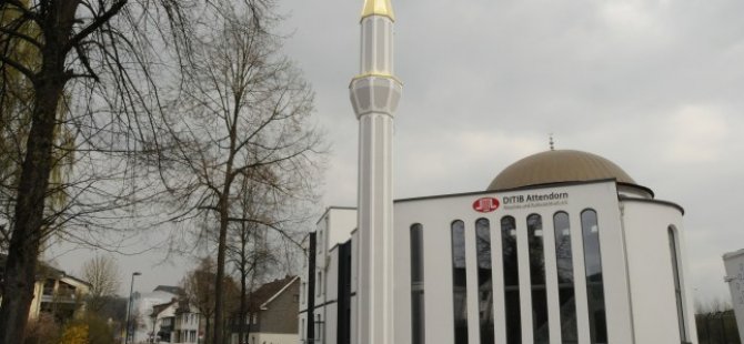 Almanya'da bir cami daha açıldı