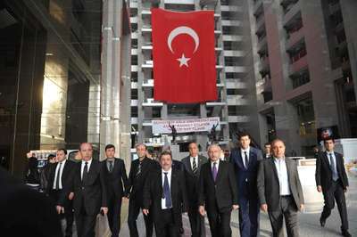 Kemal Kılıçdaroğlu İstanbul Başsavcısı'na taziye ziyaretinde bulundu