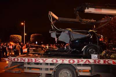 Otomobil yarışı kaza ile sonuçlandı:1 ölü, 1 yaralı