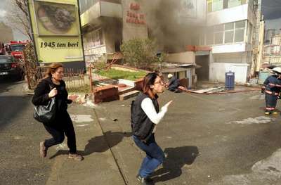 Kağıthane'de fabrikada yangın