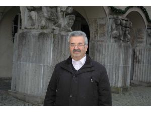 Almanya'da İbrahim Tuner'e büyük onur