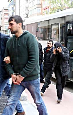 Samsun'da torbacı operasyonu: 28 kişi gözaltında