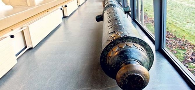 Kanuni'nin Endonezya'ya hediyesi toplar Hollanda'da