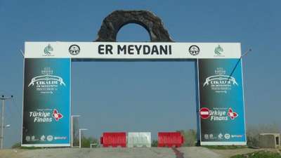 Er Meydanı, 6 aydır sular altında