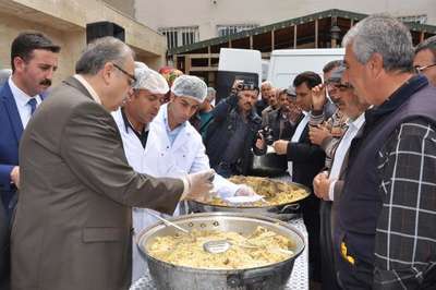 Adıyaman’da bin kişiye 'Kutlu Doğum' pilavı