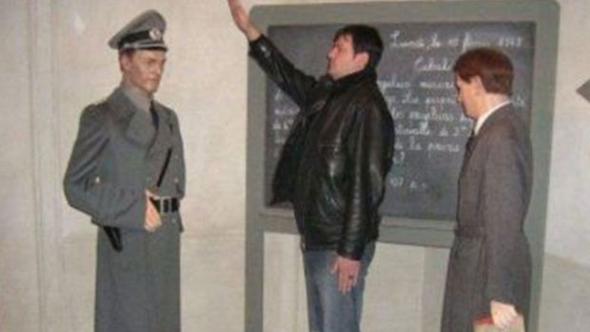 Nazi selamıyla şaka olmaz