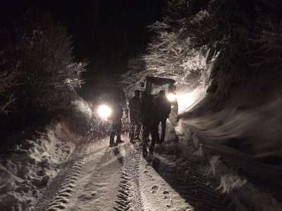 Offroad ekibi doğaya yem bıraktı