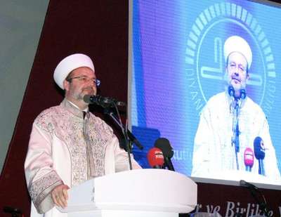 Diyanet İşler Başkanı Görmez: Papa'nın mesnetsiz iddialarından üzüntü duydum (3)