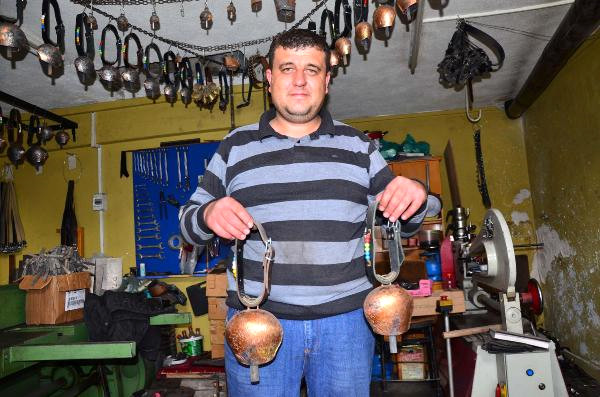 Çanlar 'komşu' için çalıyor