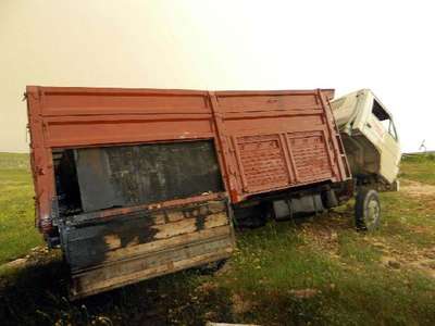 Terk edilmiş kamyonette 10 bin litre kaçak akaryakıt ele geçti