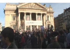 Brüksel'de Nato karşıtı protesto