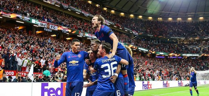 Manchester United tarih yazdı