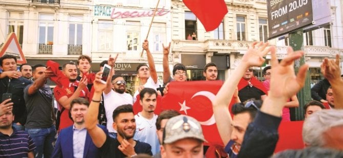 Erdoğan destekçileri yasak dinlemedi