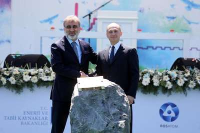 Akkuyu Nükleer Santrali deniz yapılarının temeli törenle atıldı, çevreciler eylem yaptı (3)