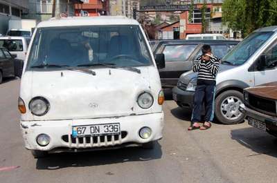 Babasının kamyonetini kaçırdı, kaza yapınca ağladı