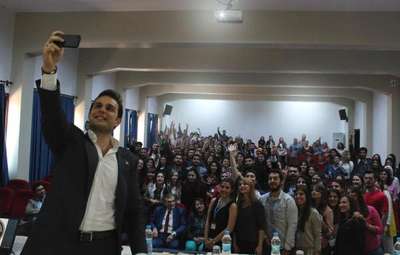 MHP İstanbul adayı oyuncu Mehmet Aslan, Mersin'de uyuşturucu panelinde konuştu