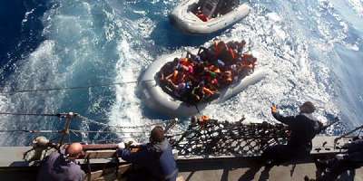 İtalya'da göçmen teknesi battı: 400 ölü (2)