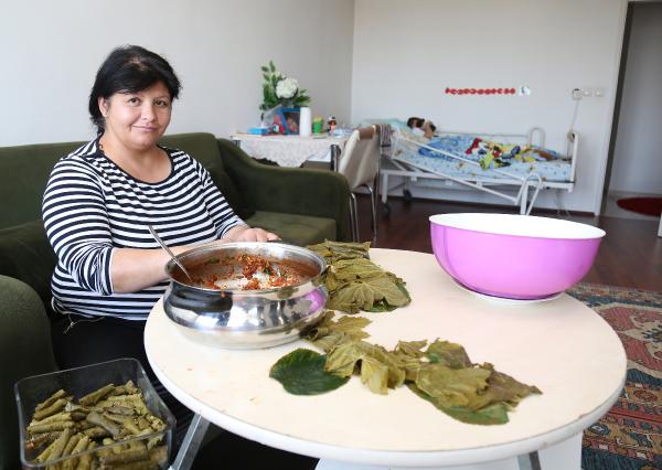 Sarmalar, Mehmet'in geleceği için sarılıyor