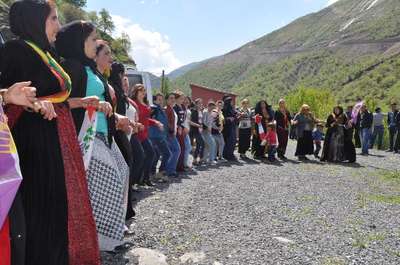 HDP Hakkari adayları çalışmalara Çukurca'dan başladı