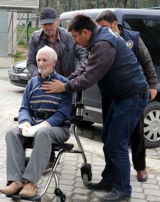 Eşe 50 bıçak darbesi