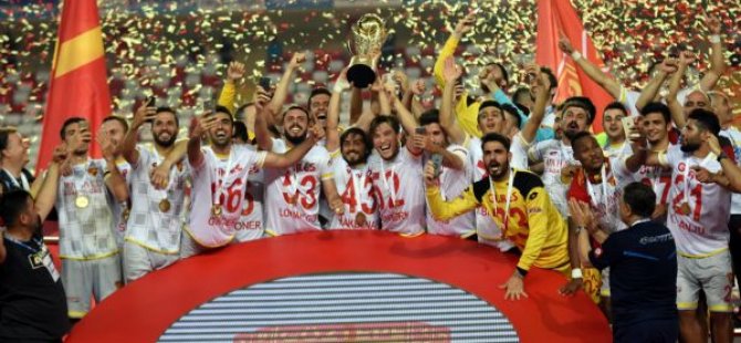 Göztepe yeniden Süper Lig'de