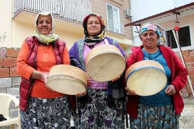 'Delbek çalmak okullarda öğretilsin'