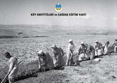 Köy Enstitüleri ve Çağdaş Eğitim Vakfı :  Eğitim bugün sorun çözme özelliğini yitirmiştir