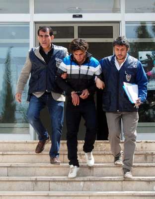 Çaldığı kamyoneti sahibine satmak isterken yakalandı