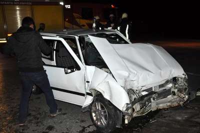 Isparta'da otomobil TIR'a çarptı: 1 ölü, 1 yaralı
