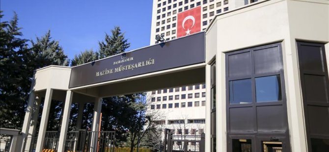 Hazine 7,6 milyar lira borçlandı