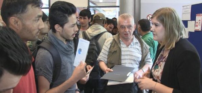 Almanya'da mültecilere özel meslek eğitim fuarı