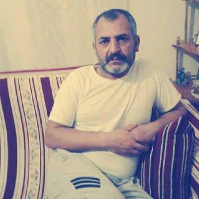Çöp konteyneri yüklü kamyondan düşen belediye işçisi öldü