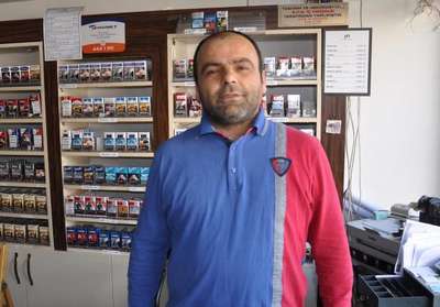 Markete giren hırsızların rahat tavırları şaşırttı