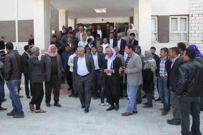 Şanlıurfa'da servis sürücülerinden eylem