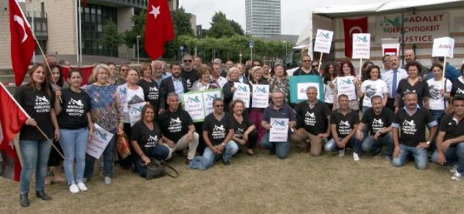 CHP, Almanya'da 'Adalet Nöbeti'nde