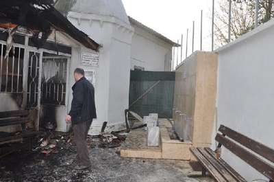 Gümülcine'de Mahmud Ağa Camisi kundaklandı