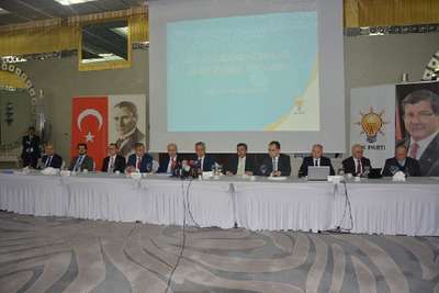 Arınç: Biz İdris Naim Şahin değiliz