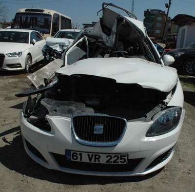 TIR’a çarpan otomobildeki 3 üniversiteli öldü (2)