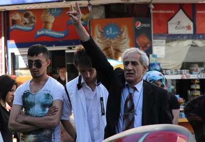 Balıkesir'de HDP'li gruba tepki
