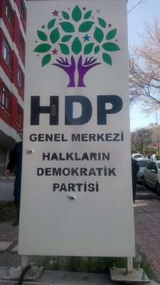HDP Genel Merkezi'ne silahlı saldırı (1)