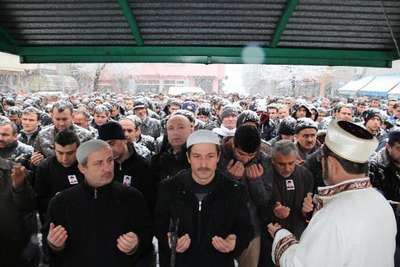 Karabük'teki kazada ölen 9 yaşındaki İlker, gözyaşlarıyla uğurlandı