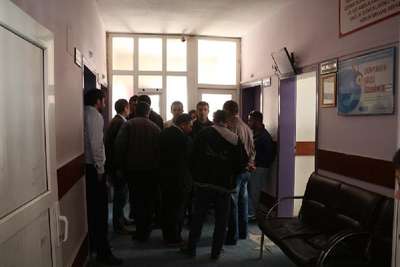Şemdinli'de 5 yaşındaki Eyüp köpeklerin saldırısına uğradı
