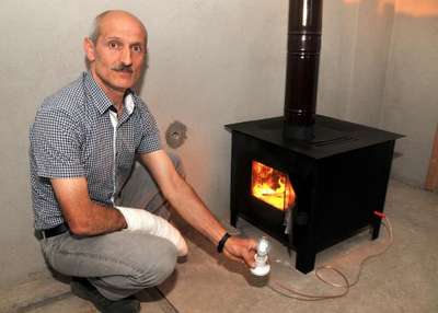 Kuzineye monte ettiği sistemle elektrik ürettiğini söyledi