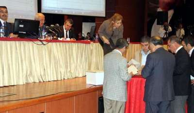 Mersin Büyükşehir Belediye Meclisi'nde AK Parti, CHP, HDP ittifakı