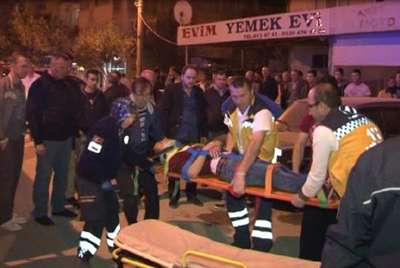 İtfaiye ile servis aracı çarpıştı: 4 yaralı