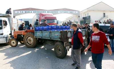 Üreticiler hal girişini kapattı