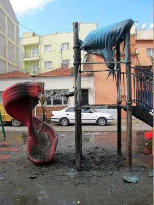 Çocuk parkı kundaklandı