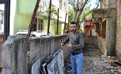 Tavuk çalma anı güvenlik kamerasında