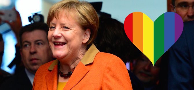 Merkel, eşcinsel evliliklere sıcak bakıyor